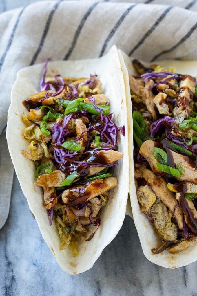 Moo Shu Chicken Recipe | Easy Chicken Recipe | Asian Chicken Recipe | Take Out Recipe | Easy Dinner Recipe #chicken #stirfry #mooshu #dinner #sraye Moo shu chicken inside pancakes with hoisin sauce.