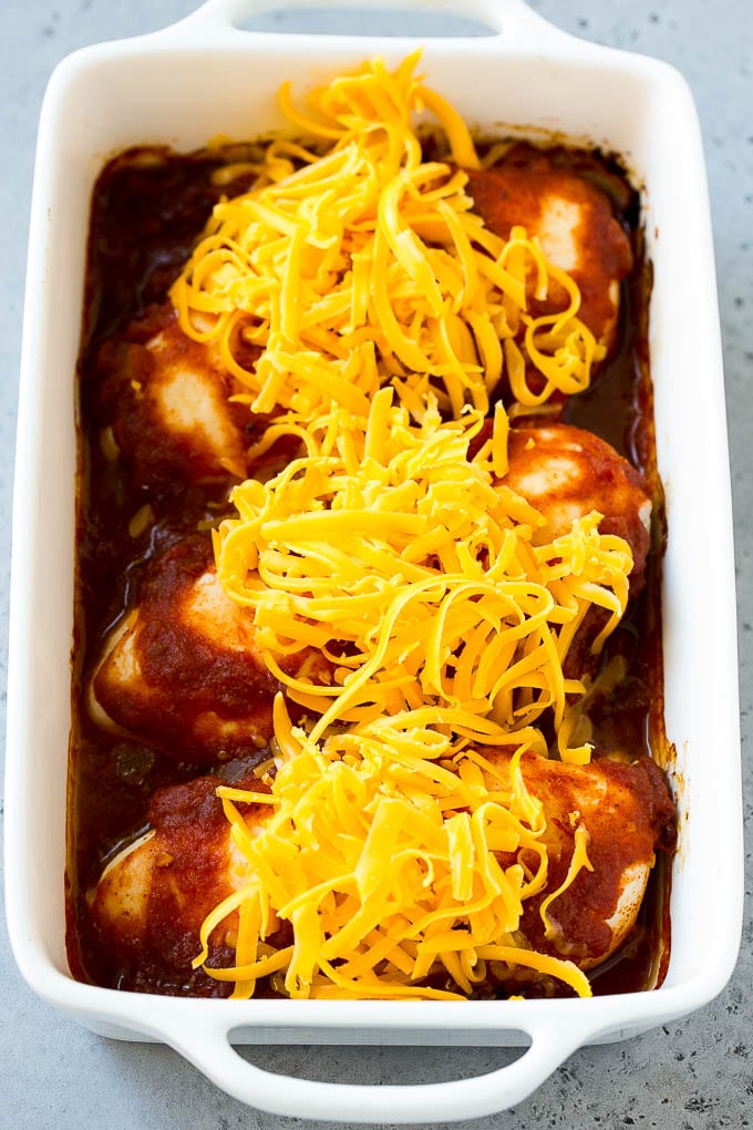 Salsa Chicken Recipe | Baked Chicken | Mexican Chicken #chicken #salsa #mexican #lowcarb #keto #glutenfree #dinner #sraye White meat poultry topped with shredded cheddar cheese.