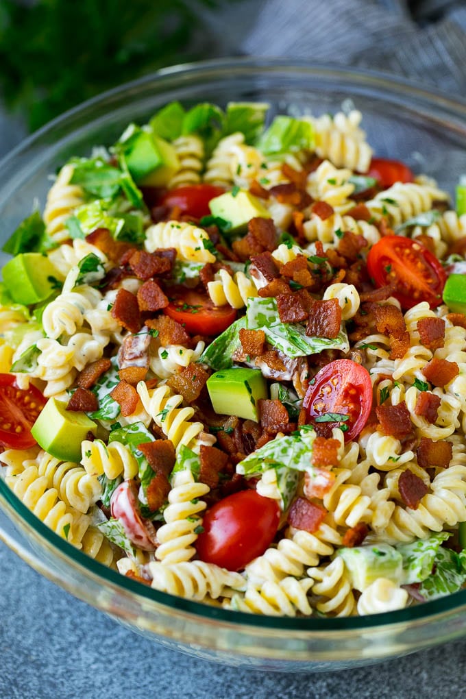 BLT Pasta Salad Recipe | Easy Pasta Salad | Bacon Pasta Salad #salad #pasta #blt #bacon #avocado #dinner #sraye BLT pasta salad in a creamy ranch dressing.