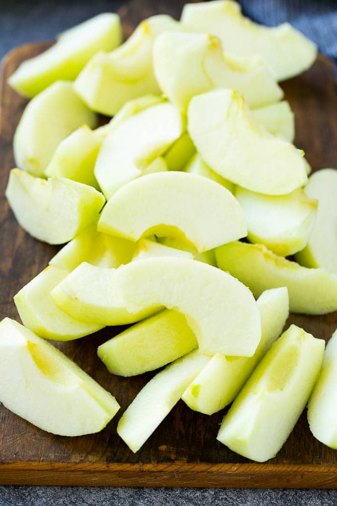 Apple Fries Recipe | Fried Apples Recipe | Cinnamon Sugar Apples | Apple Dessert Recipe #apples #dessert #sraye #fall Sliced Granny Smith apples.