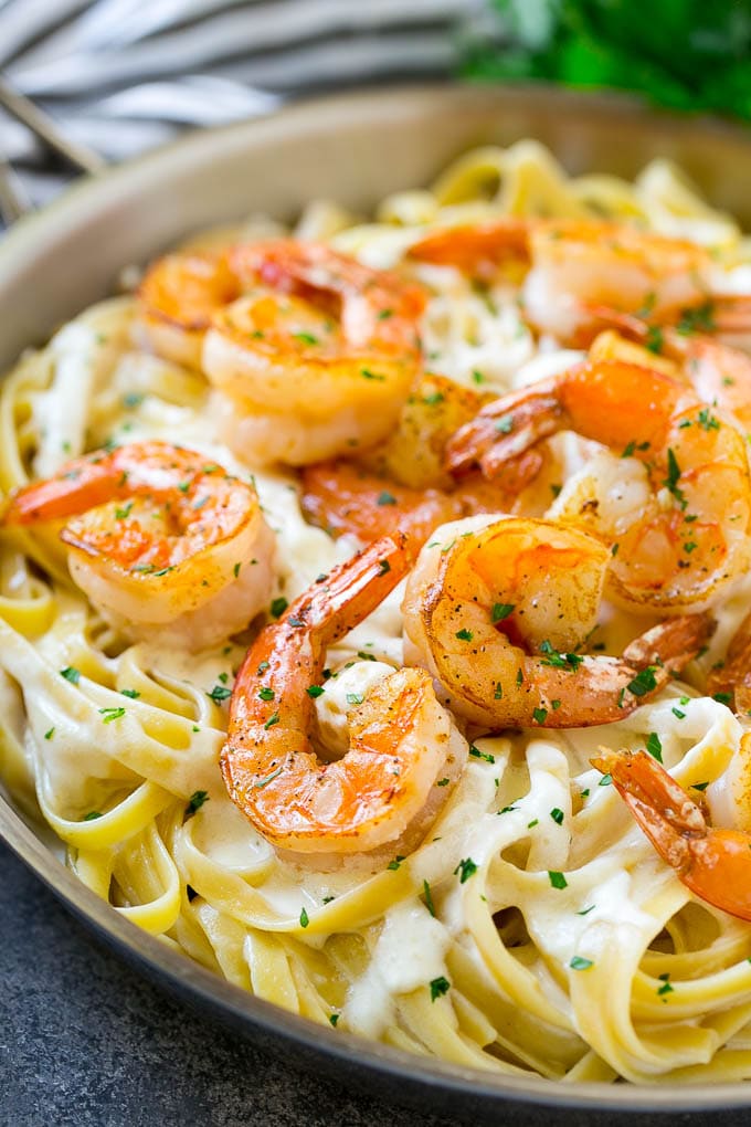 Shrimp Alfredo Recipe | Shrimp Alfredo Pasta | Shrimp Fettuccine Alfredo #shrimp #pasta #italianfood #sraye Shrimp alfredo pasta with creamy fettuccine, and sauteed shrimp.