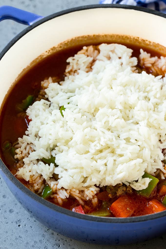 Stuffed Pepper Soup Recipe | Beef and Rice Soup | Stuffed Peppers #peppers #soup #beef #rice #dinner #sraye Cooked rice being on top of soup.