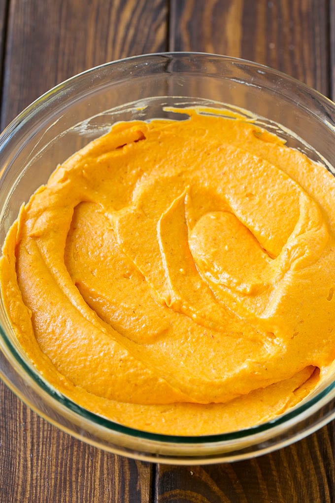 Pumpkin Dip Recipe | Dessert Dip | Pumpkin Pie Dip #pumpkin #dessert #dip #fall #thanksgiving #sraye A bowl of fluffy pumpkin dip.