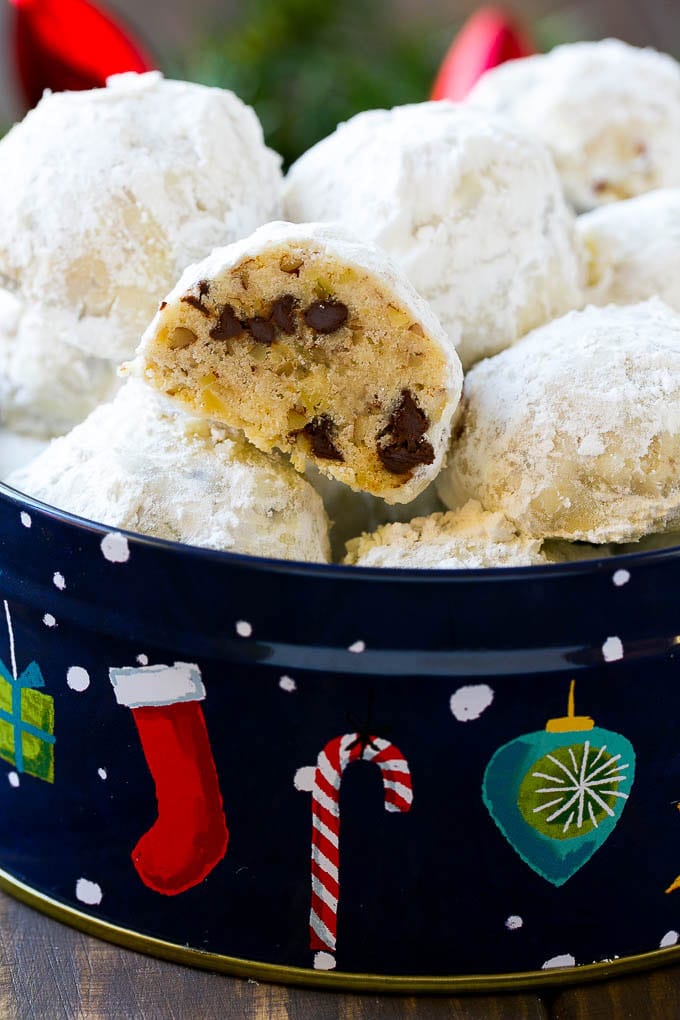 Snowball Cookies Recipe | Mexican Wedding Cookies | Russian Tea Cakes #cookies #pecan #chocolate #baking #dessert #christmas #sraye The cross section of a pecan chocolate snowball cookie.