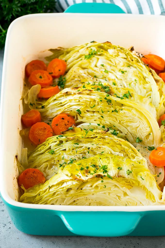 Braised Cabbage Recipe | Easy Cabbage Recipe #cabbage #lowcarb #keto #carrots #veggies #vegetarian #dinner #sraye Braised cabbage, carrots and onions, topped with parsley.