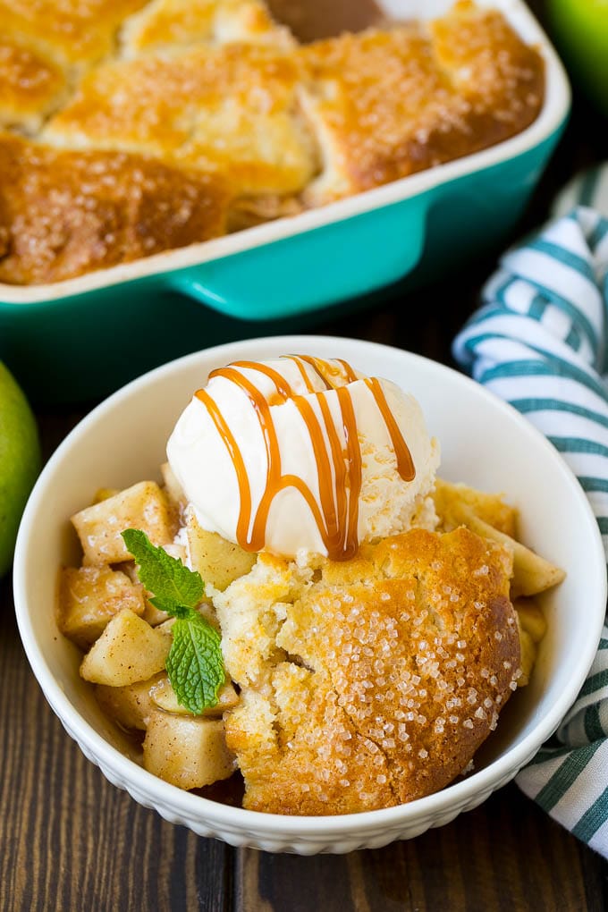 Apple Cobbler Recipe | Apple Dessert #apples #cobbler #dessert #baking #fall #sraye Apple cobbler served with vanilla ice cream and caramel sauce.
