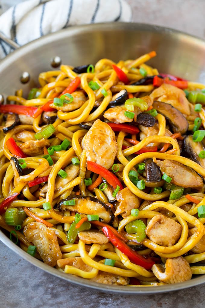 Stir Fry Noodles Recipe | Noodle Stir Fry #chicken #noodles #stirfry #mushrooms #dinner #sraye Stir fry noodles with chicken and vegetables in a savory sauce.