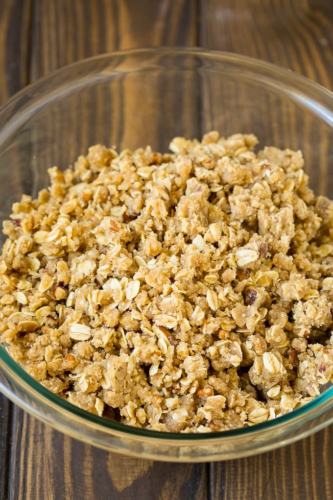 Baked Apples | Stuffed Apples #apples #fall #dessert #sweettooth #sraye Brown sugar and oatmeal crumble in a bowl.