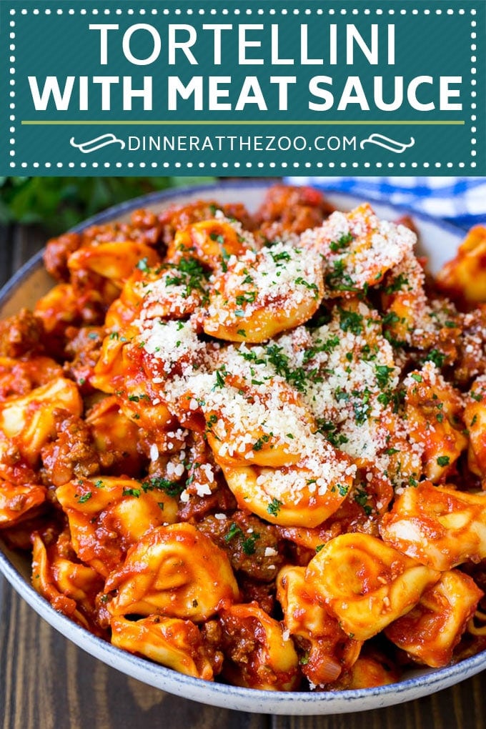 Cheese Tortellini in Meat Sauce #tortellini #pasta #sauce #dinner #sraye #cheese