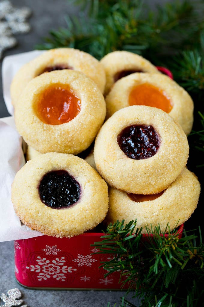 Thumbprint Cookies | Sugar Cookies #cookies #baking #christmas #dessert #sraye Thumbprint cookies in a tin for gift giving.