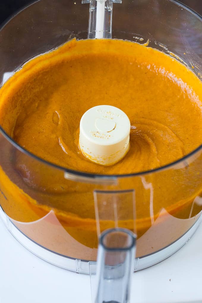Homemade Pumpkin Pie Recipe | Pumpkin Pie #pie #pumpkin #baking #thanksgiving #fall #dessert #sraye Pie filling pureed in a food processor.